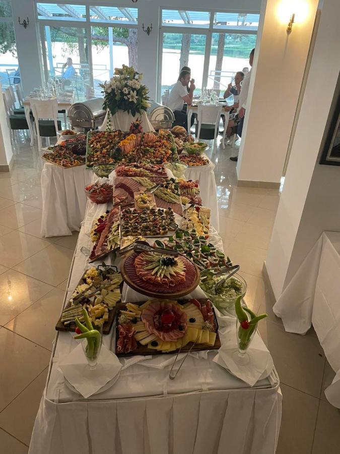 Garni Hotel Oblacinsko Jezero Oblacina 外观 照片
