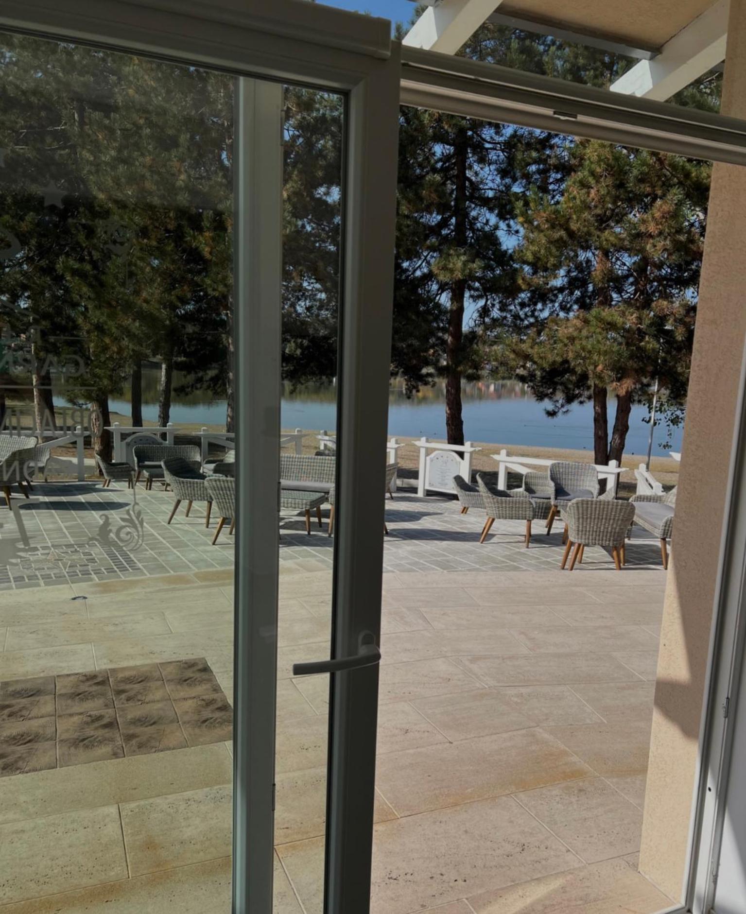 Garni Hotel Oblacinsko Jezero Oblacina 外观 照片