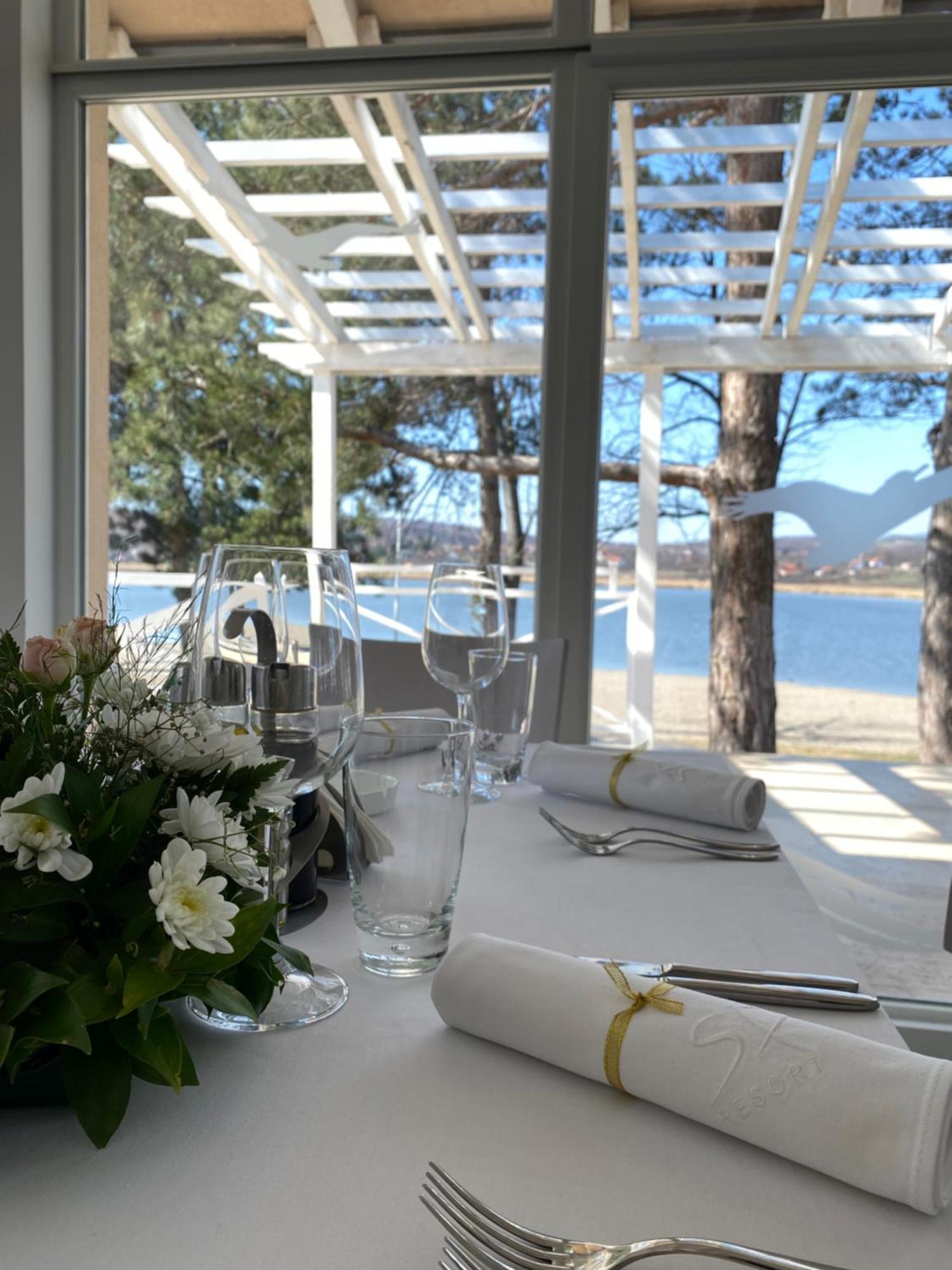 Garni Hotel Oblacinsko Jezero Oblacina 外观 照片